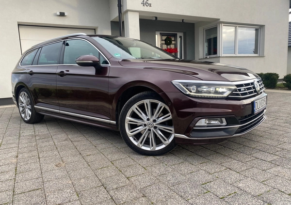 Volkswagen Passat cena 76000 przebieg: 195000, rok produkcji 2017 z Żmigród małe 154